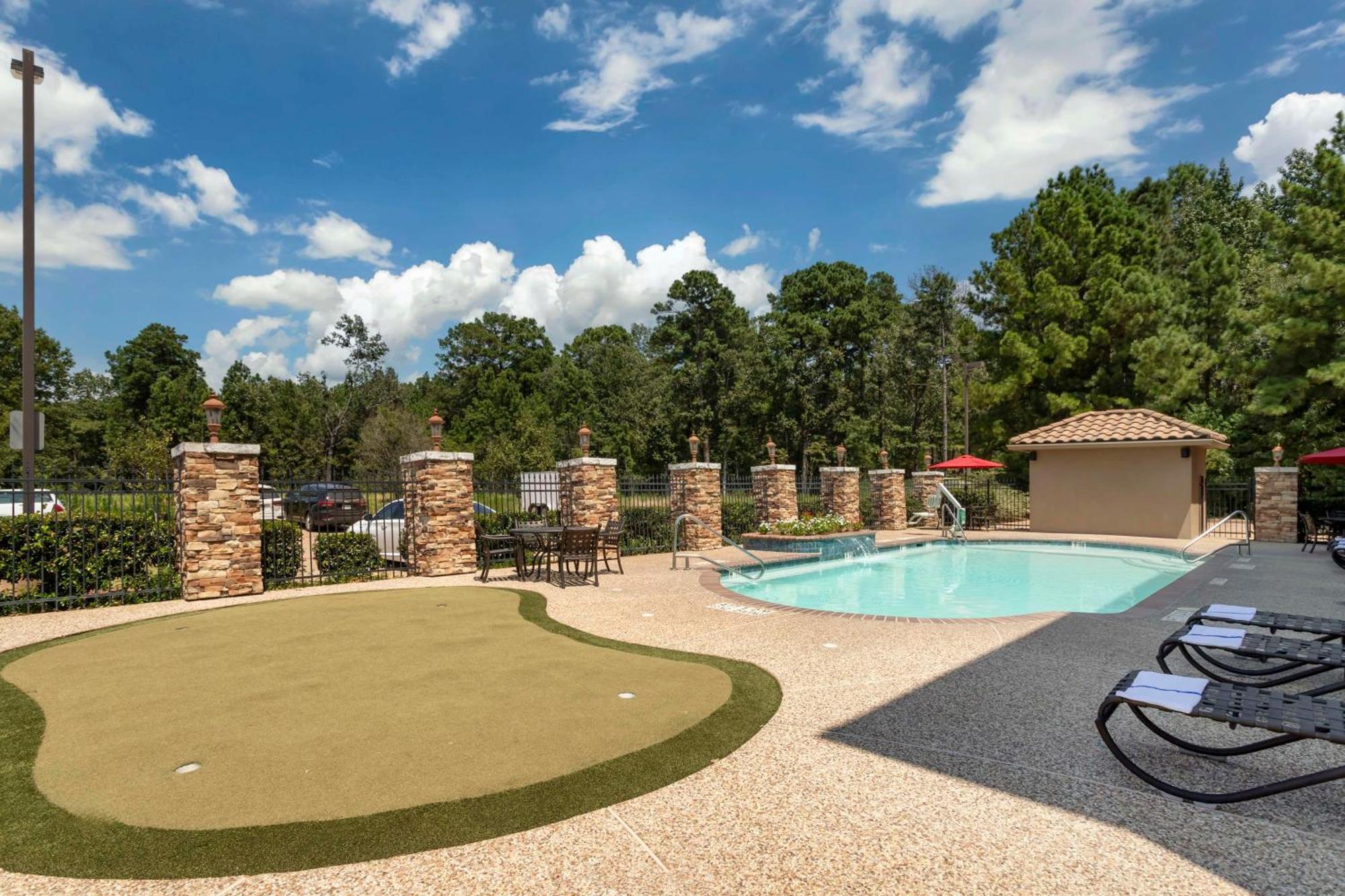 Best Western Plus Crown Colony Inn & Suites Lufkin Exterior photo